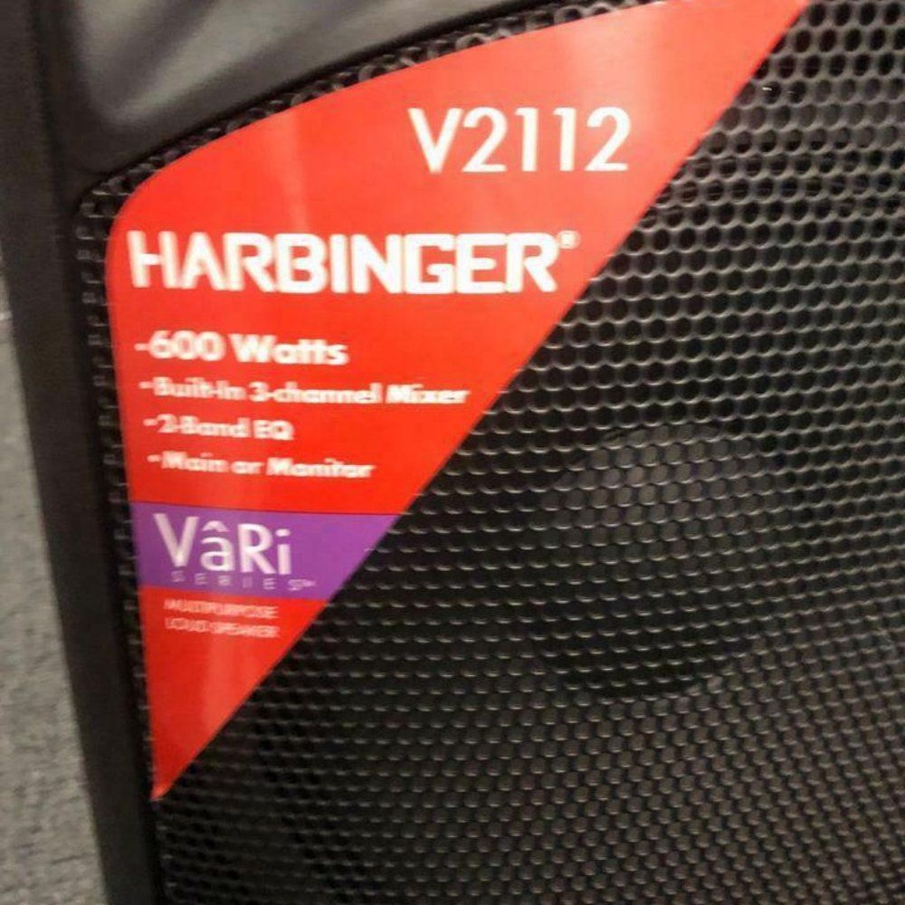 Harbinger V2112 12" 600 W 2 Way Powered Loud Speaker
